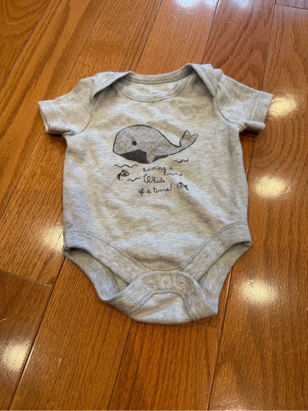 Joe Fresh Grey Whale Graphic Baby Bodysuit 0-3 Months